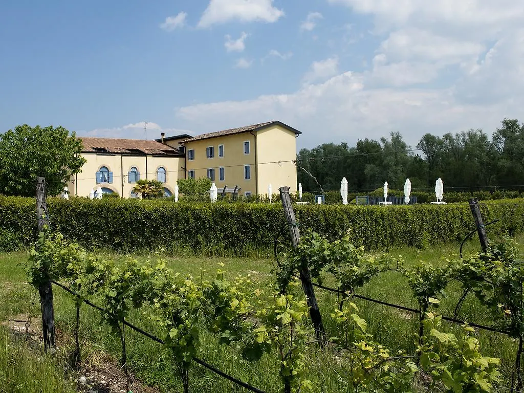 Villa Zanina Peschiera del Garda 0*,  Italia
